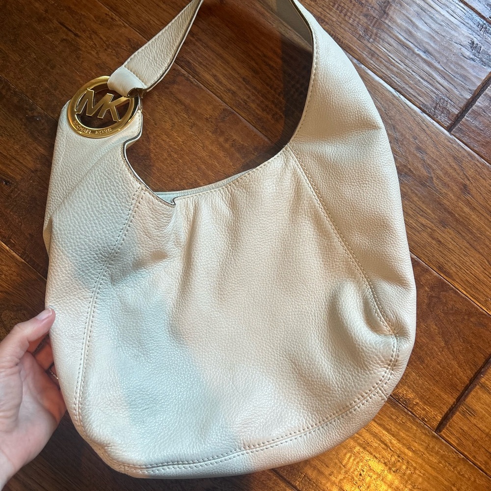 Michael Kors Off-White Pebbled Leather Hobo with Gold MK Charm - Picture 2 of 8